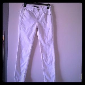 Form fitting great condition vince camuto jeans