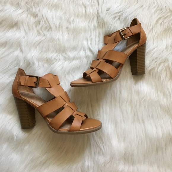 Report Shoes - Tan Strappy 3" Heeled Sandals