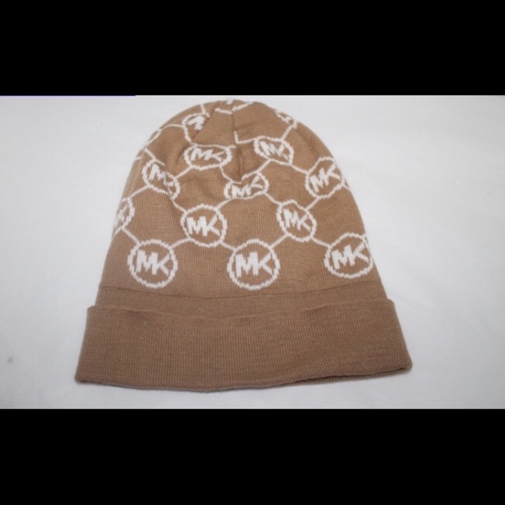MICHEAL KORS BROWN KNIT WINTER HAT NWT