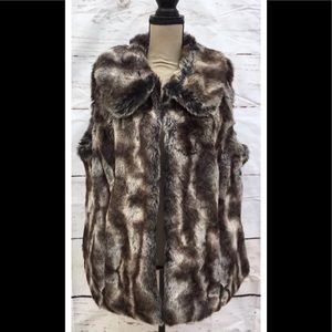 Rachel Zoe Brown Black Chic Faux Fur Vest 1X Rachel Zoe Brown Black Chic Faux Fur Vest 1X