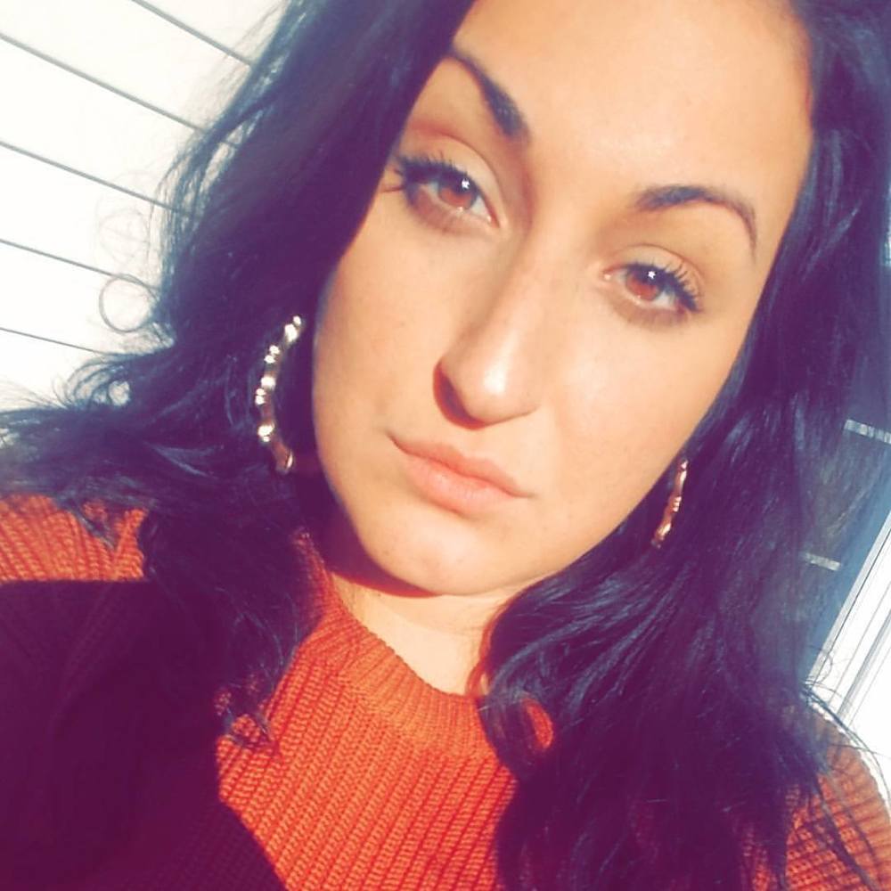 Meet your Posher, Amanda