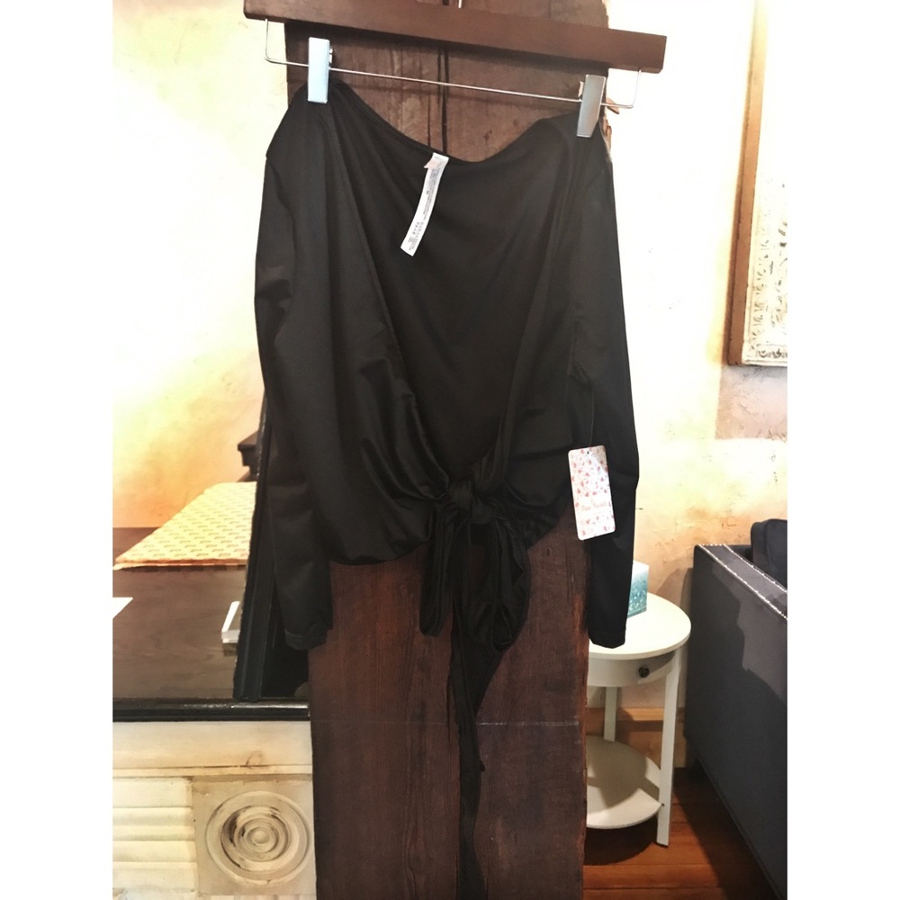 Free People - Black Tie Crop