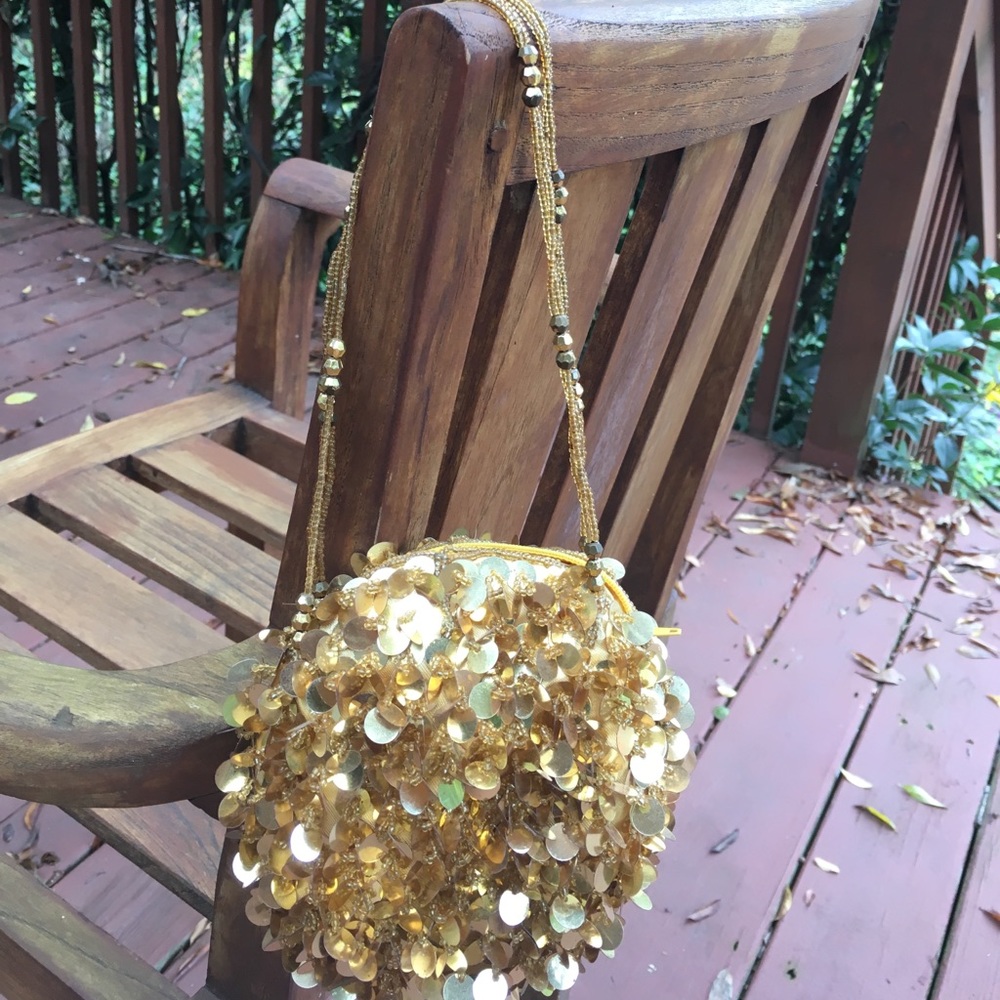 Gold gold gold party bag!