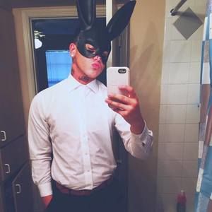 Meet your Posher, Nicholas