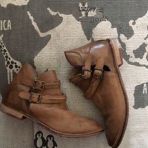 Free people tan Braeburn leather booties 38 (8)