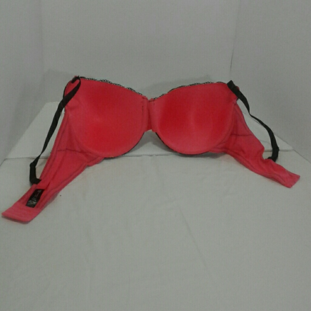 Bras - Picture 2 of 3