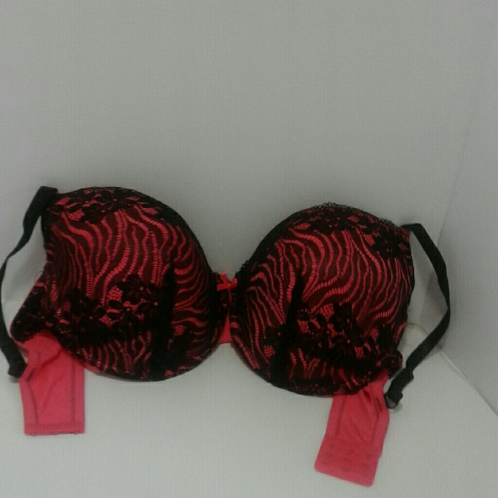 Bras - Picture 3 of 3