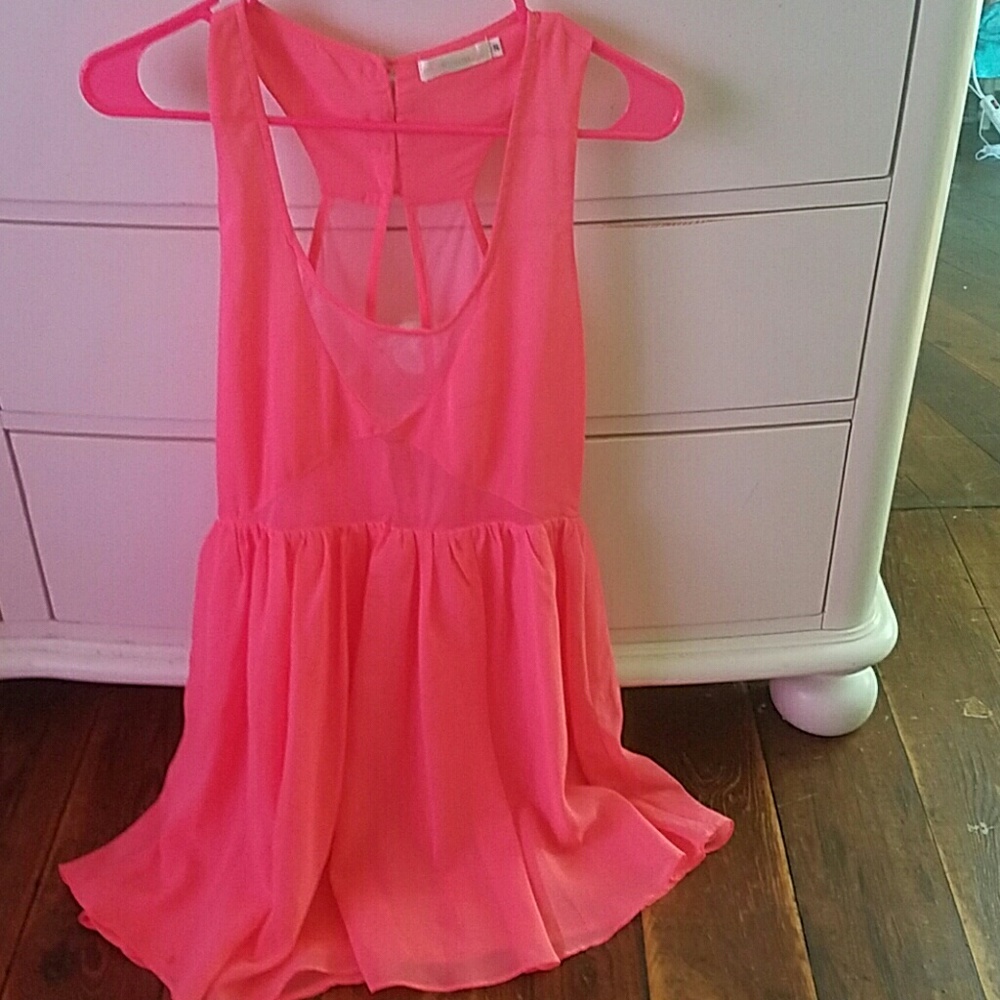 Fun & flowy Pink dress