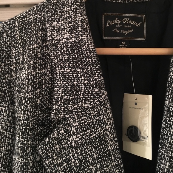 Blazer - Picture 2 of 3