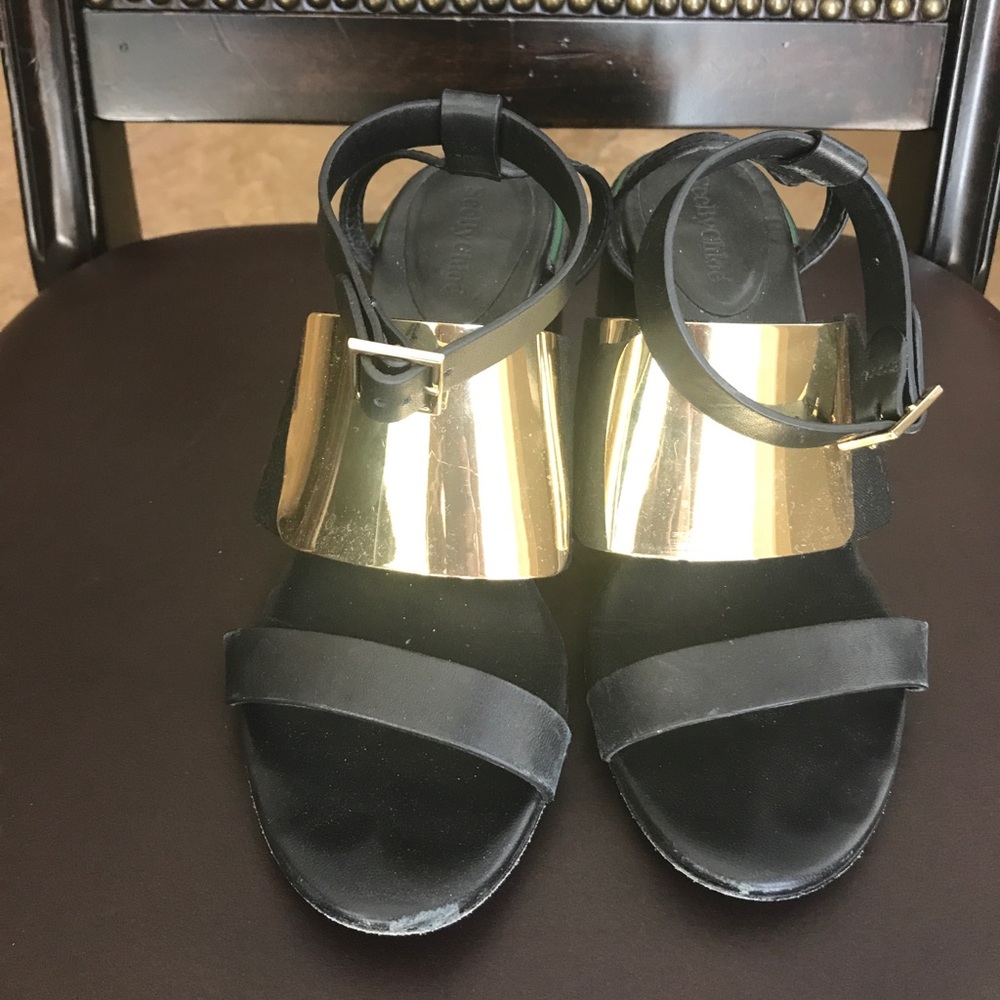 See By Chloe Sandals in Size 39 1/2, in Black.