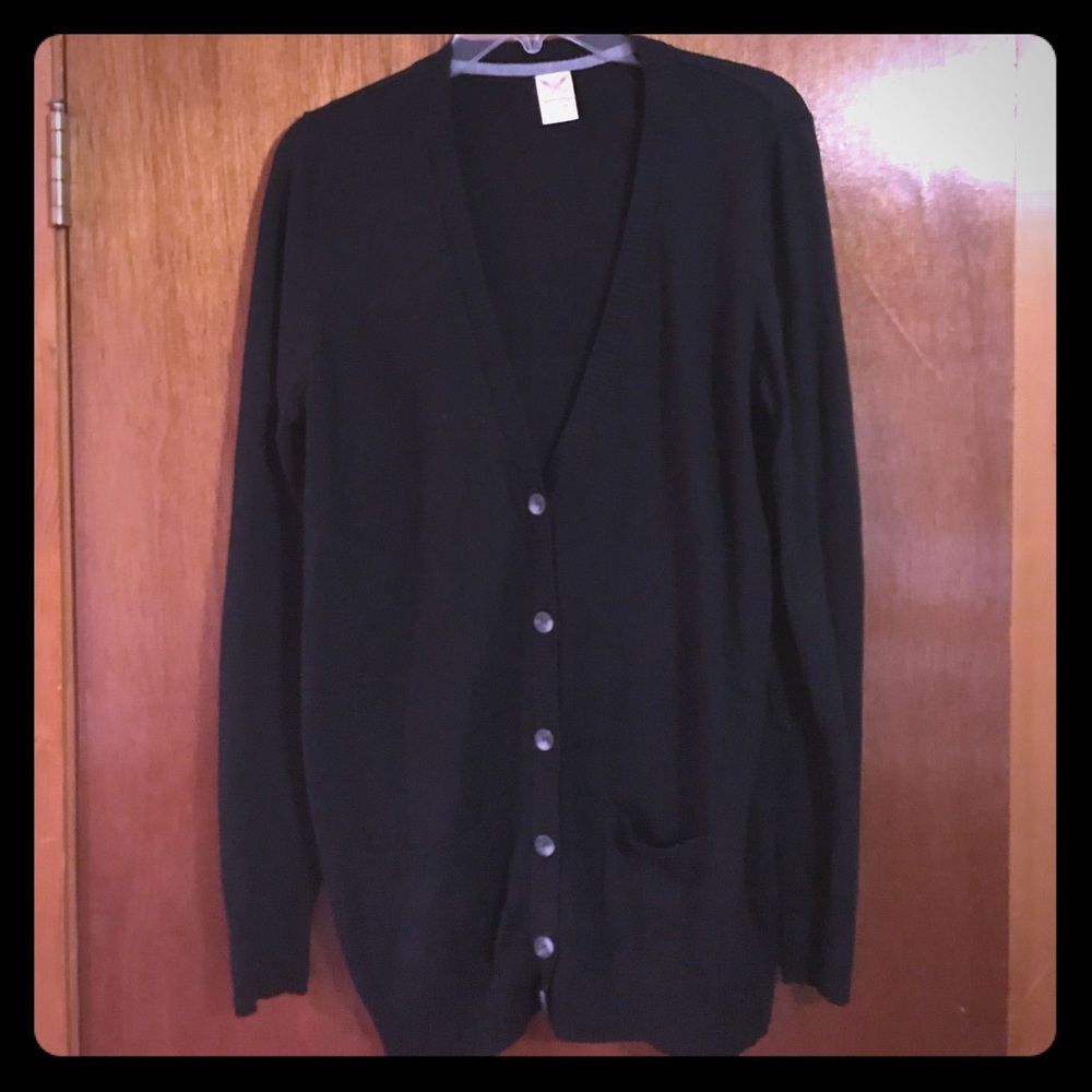 LS thin black sweater