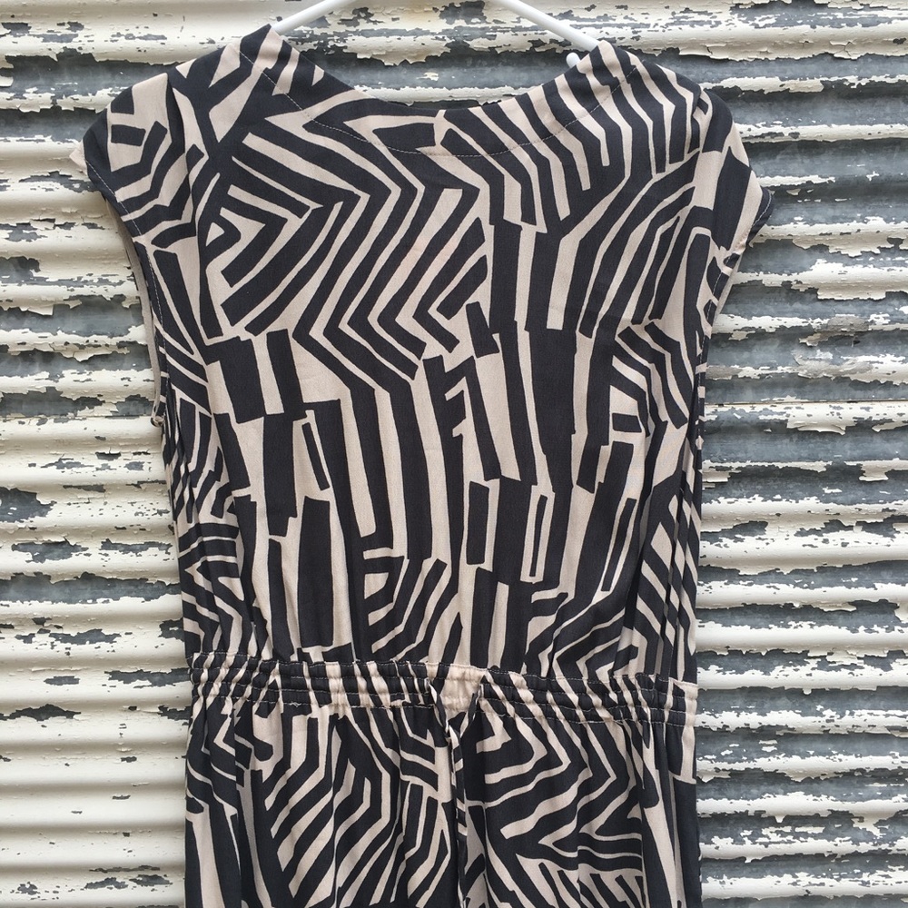 LOFT Patterned Dress Adjustable Waist Size Small - Picture 2 of 4