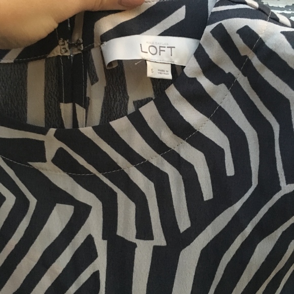 LOFT Patterned Dress Adjustable Waist Size Small - Picture 4 of 4