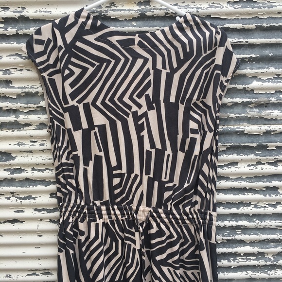 LOFT Patterned Dress Adjustable Waist Size Small - Picture 2 of 4