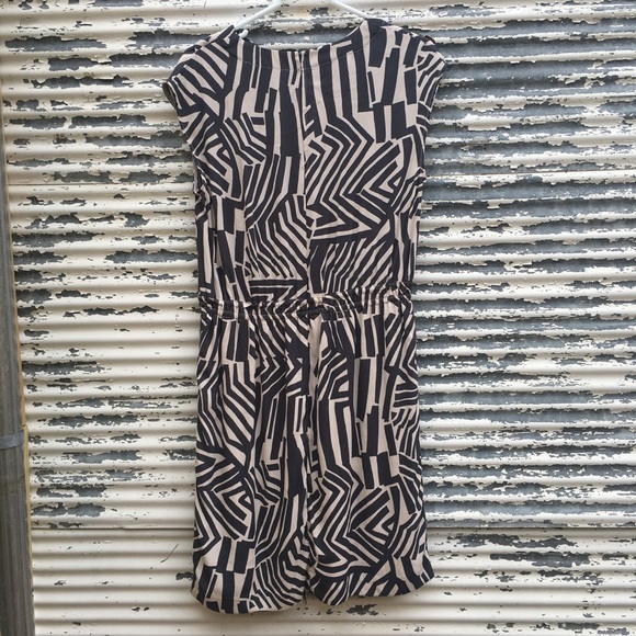 LOFT Patterned Dress Adjustable Waist Size Small - Picture 3 of 4
