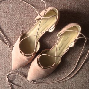 Chinese Laundry "Great Time" lace-up flats