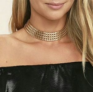 **On hold for@traytre** gold ladies choker