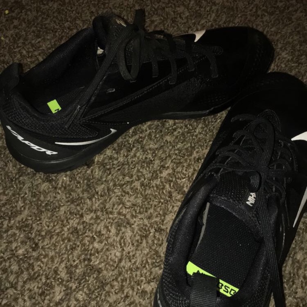 Vapor baseball cleats