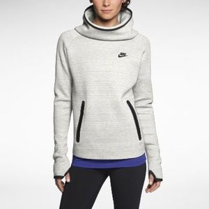 Nike Tech Fleece Hoodie - Small
