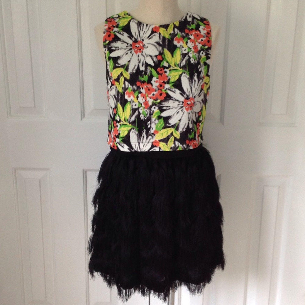 BOGO‼️Banana Republic fun skirt!