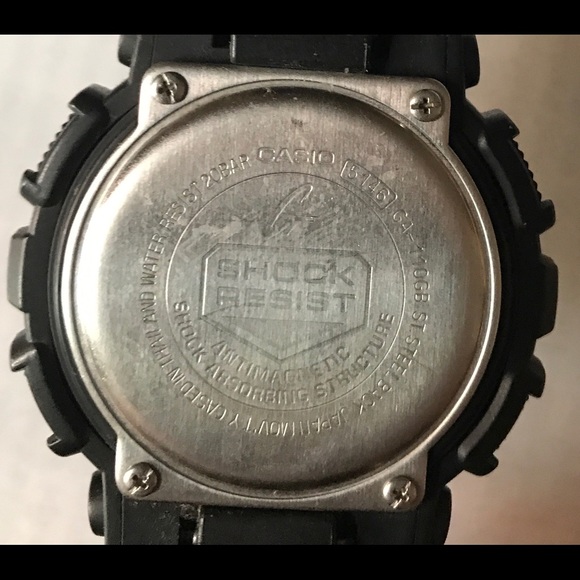 Round black Casio G-Shock analog-digital watch - Picture 3 of 7