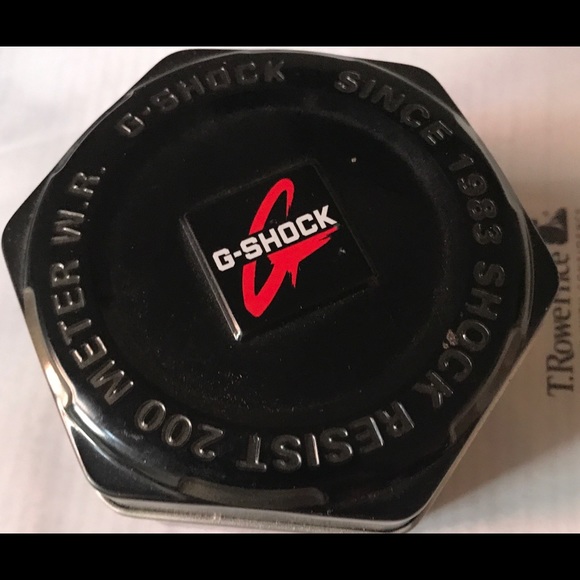 Round black Casio G-Shock analog-digital watch - Picture 4 of 7