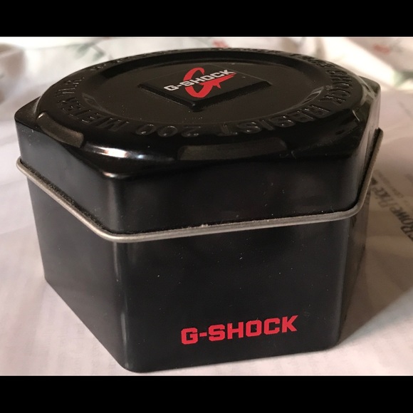 Round black Casio G-Shock analog-digital watch - Picture 5 of 7