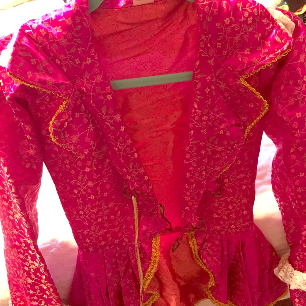 Pink pirate costume