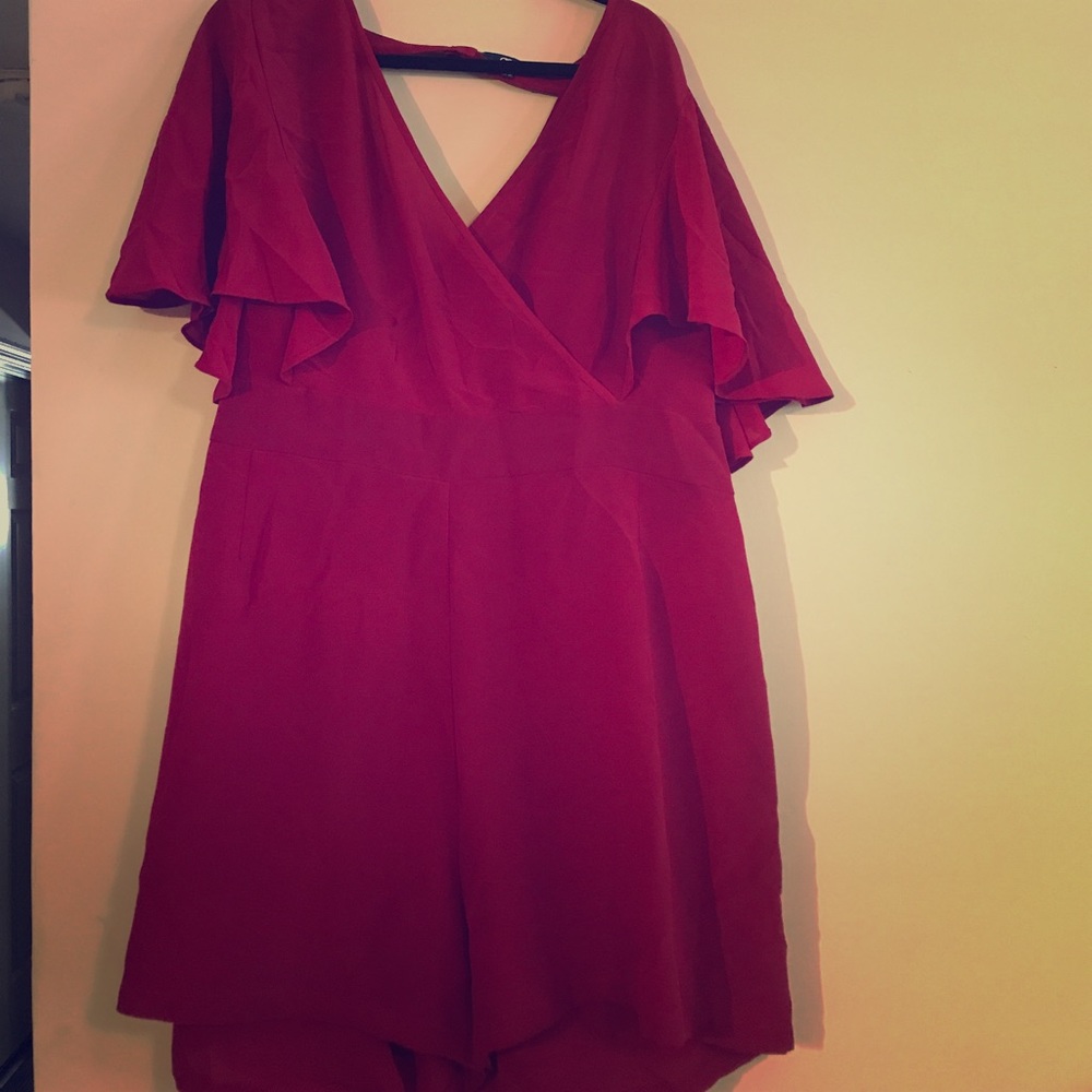 Double V Flowy Romper