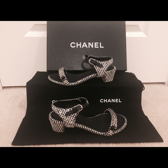 NIB Chanel 16P Tweed Ankle Trap Black white 34.5 - Picture 1 of 6