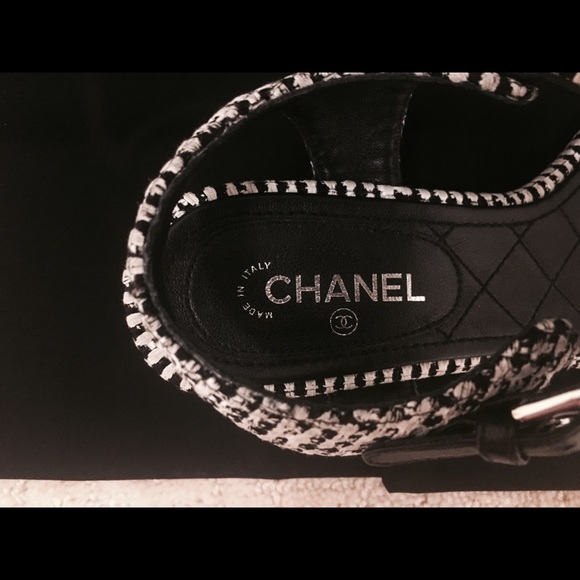 NIB Chanel 16P Tweed Ankle Trap Black white 34.5 - Picture 5 of 6