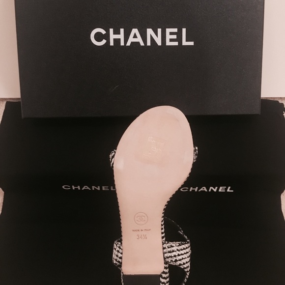 NIB Chanel 16P Tweed Ankle Trap Black white 34.5 - Picture 6 of 6