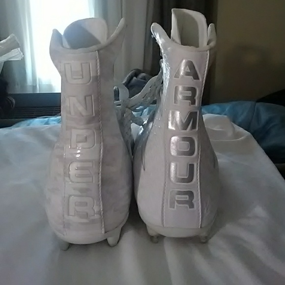Under armor white cleats - Picture 2 of 4