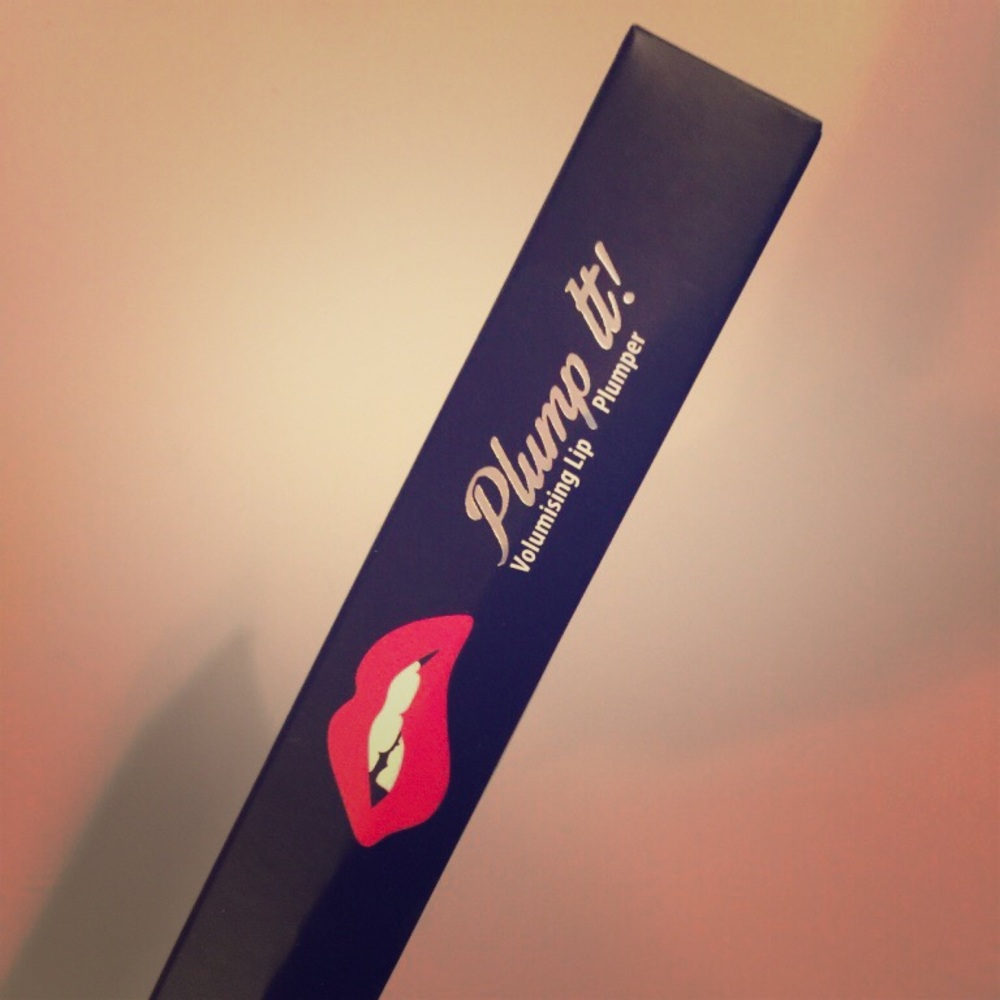 Plump It! Lip plumping pen!