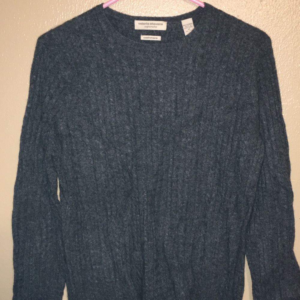 Valerie Stevens 100% cashmere sweater