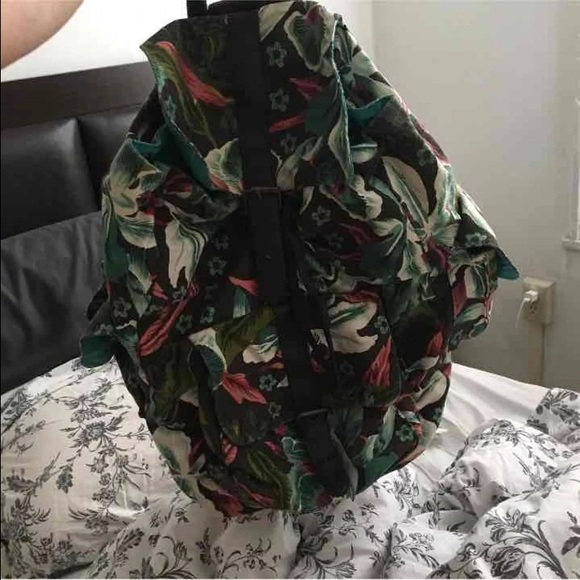 Backpack - Picture 1 of 3