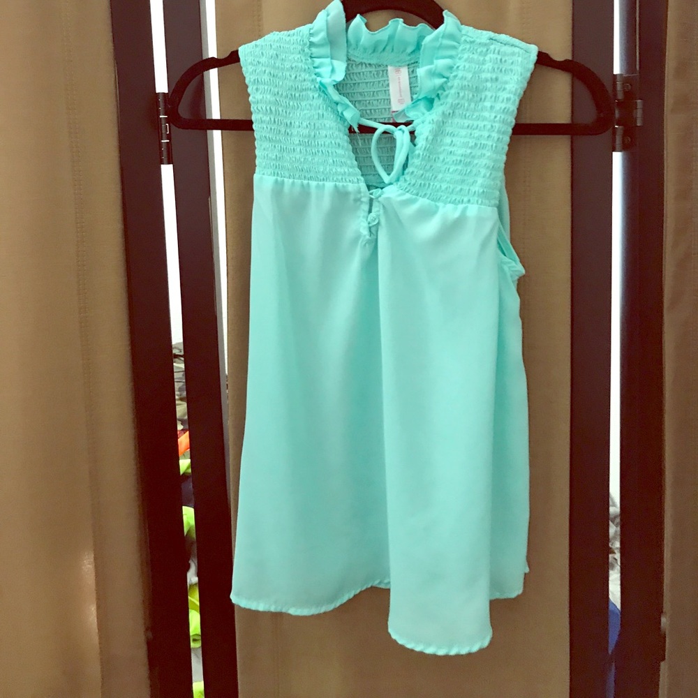 Sweet ruffled blouse