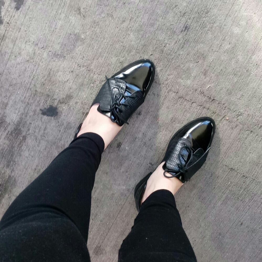 JustFab "Rondy" Oxford Shoe