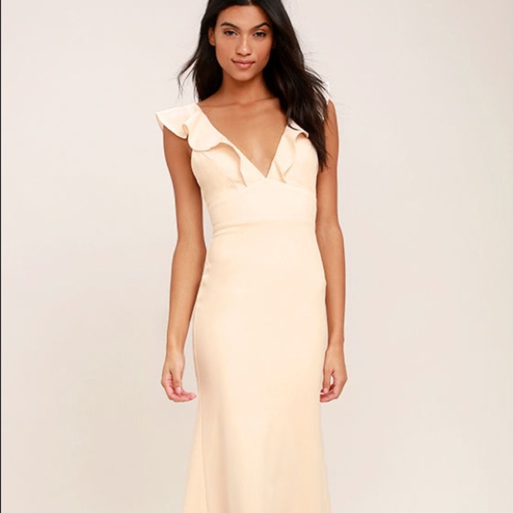 Lulu's Perfect Opportunity Maxi in blush pink NWT