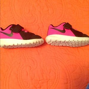 Toddler Nike shoes