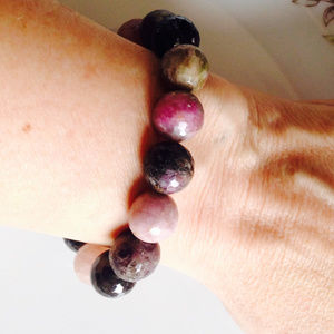 Watermelon Tourmaline stretch bracelet NWOT