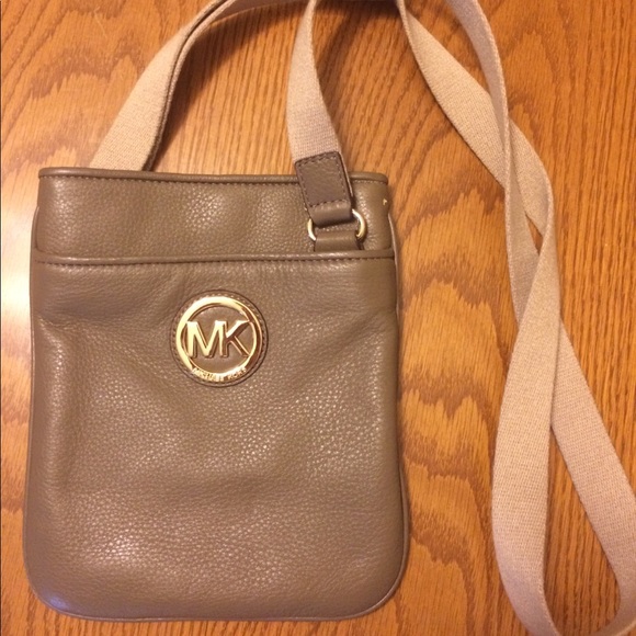 Michael Kors Handbags - Michael Kors Purse