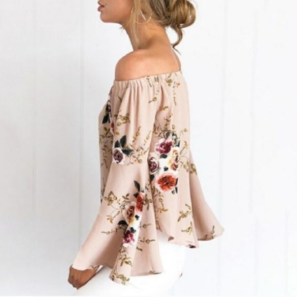 💗Floral boho off the shoulder Bell Sleeve top 💗 - Picture 2 of 4