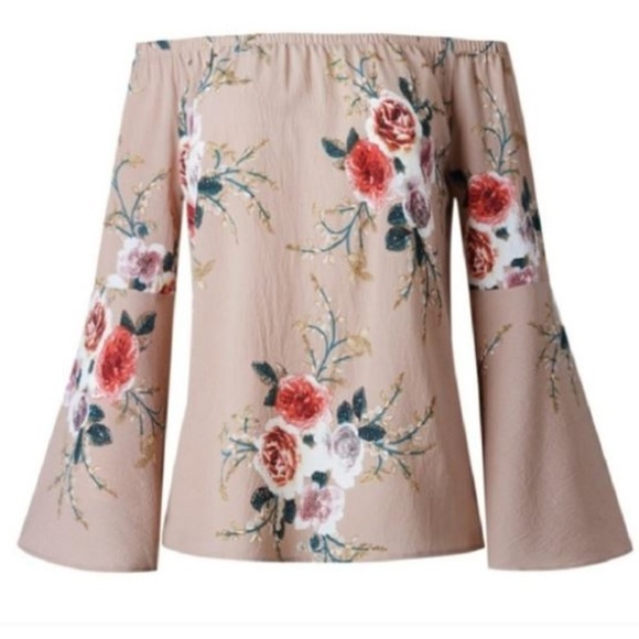 💗Floral boho off the shoulder Bell Sleeve top 💗 - Picture 3 of 4