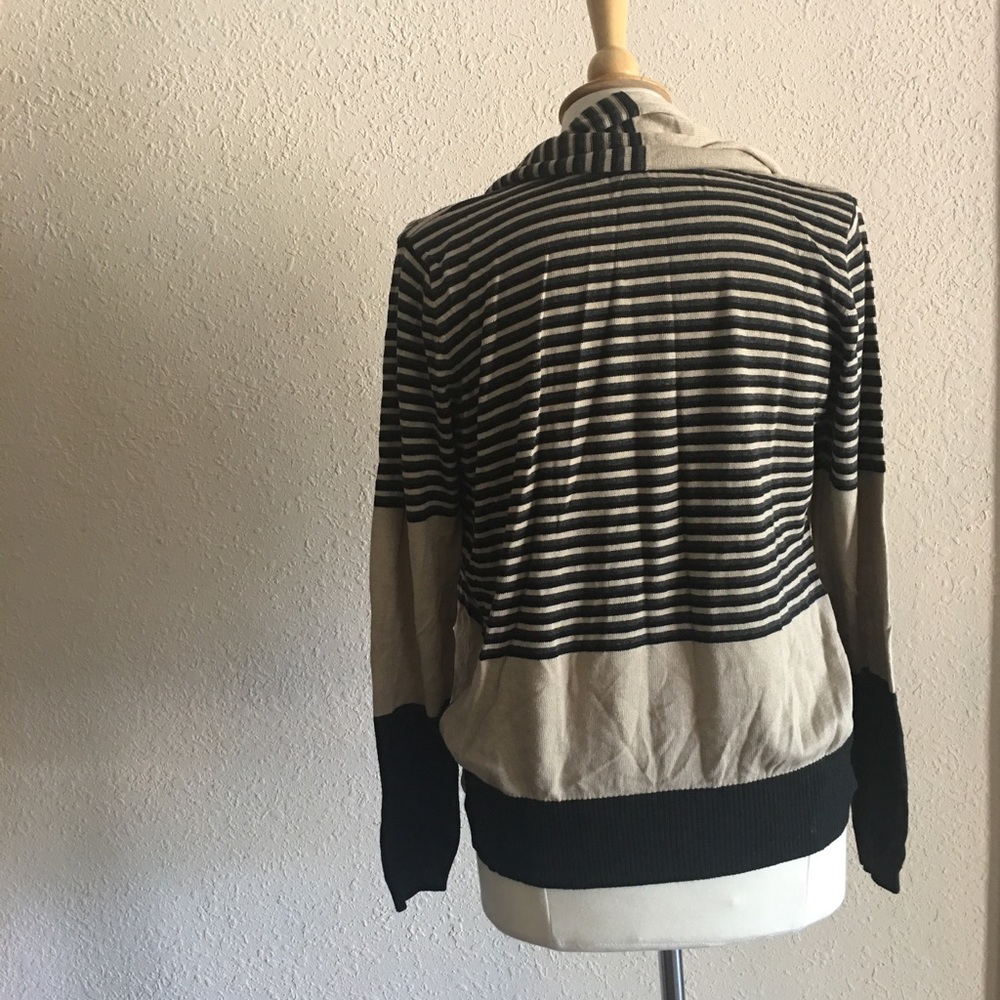 Warm top - Picture 2 of 2