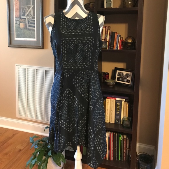 Olive & Oak Dresses & Skirts - Olive + Oak Dress SIZE SMALL