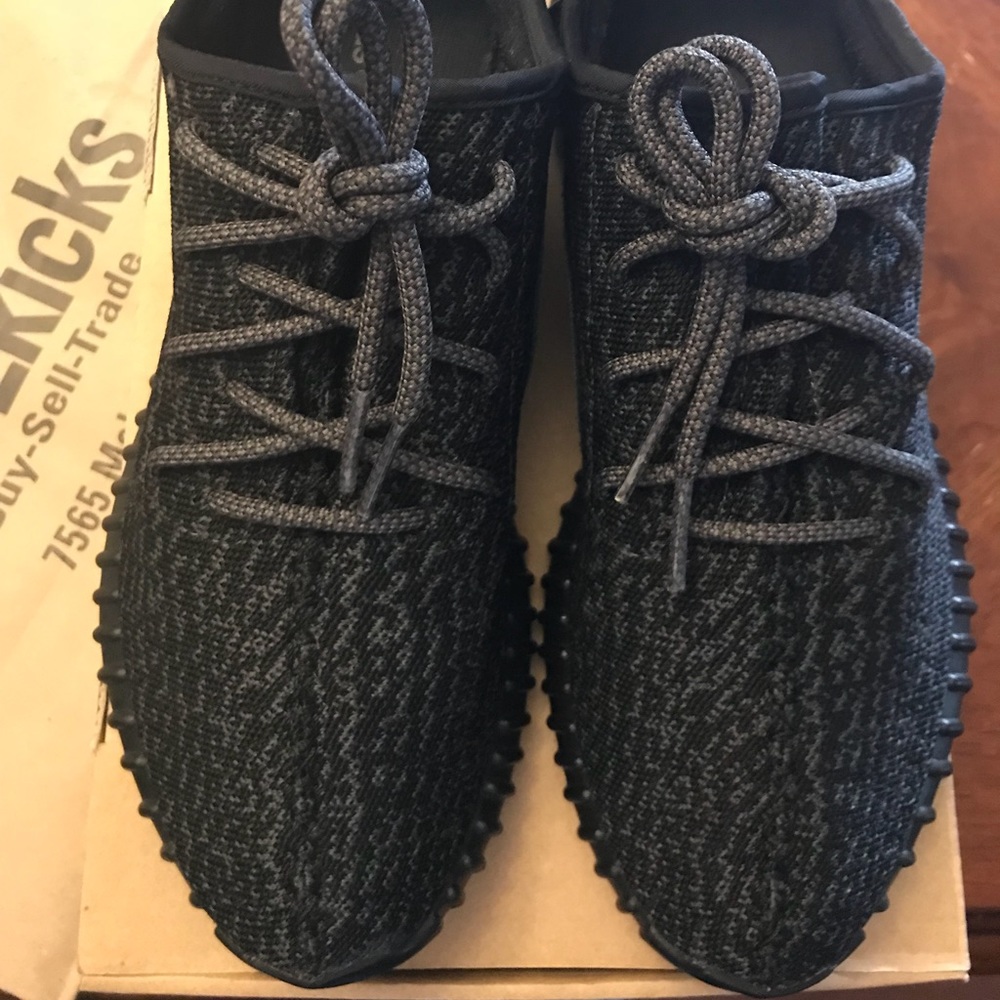 ❌SOLD❌Authentic Yeezy Boost 350 “Pirate Black”