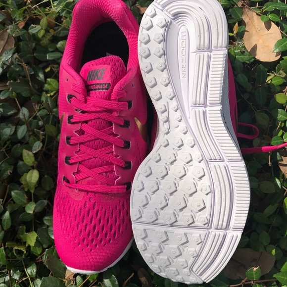 NWT Nike ID Air Zoom Pegasus 34 Pink WMNS - Picture 5 of 8