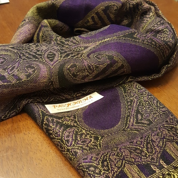 Pashmina Accessories - Gorgeous long scarf