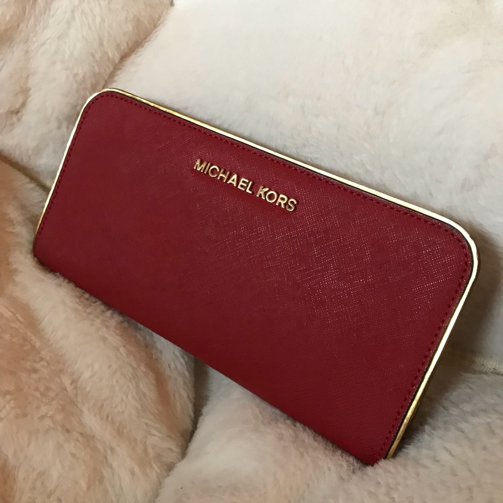 MICHAEL KORS RED ZIPPER WALLET